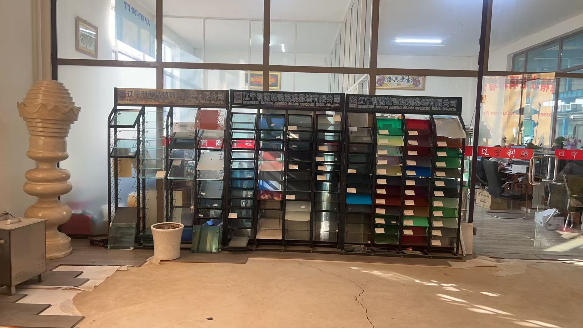 图木舒克市工程玻璃批量采购彩轴玻璃 - 价格